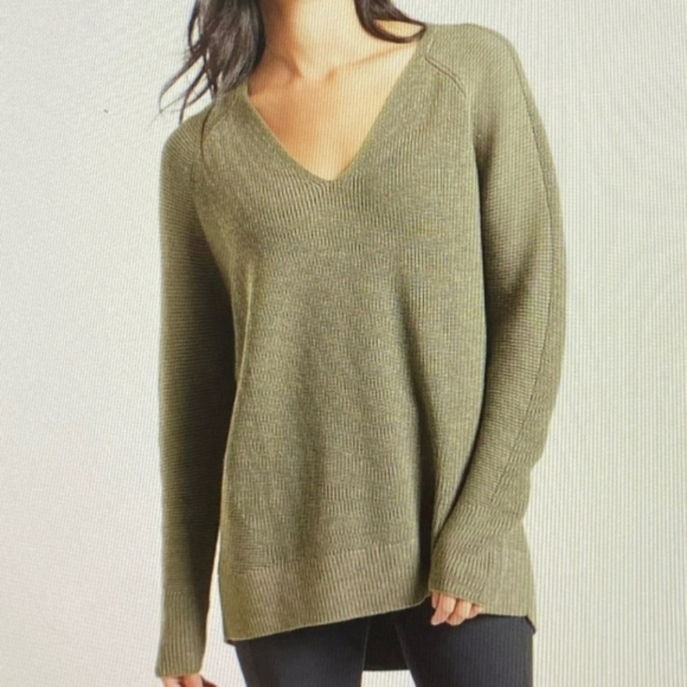 Athleta Hanover Refined V-Neck Pullover Sweater In Green Wool Blend